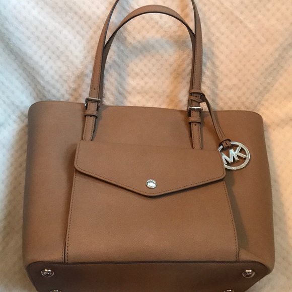 MICHAEL Michael Kors Handbags - Michael Kors Jet Set Tote in Taupe